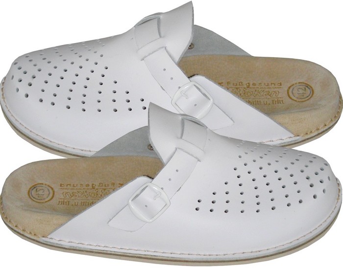 Klapki skórzane damskie Fusbet pełne białe nr 42 Długość wkładki 26.3 cm