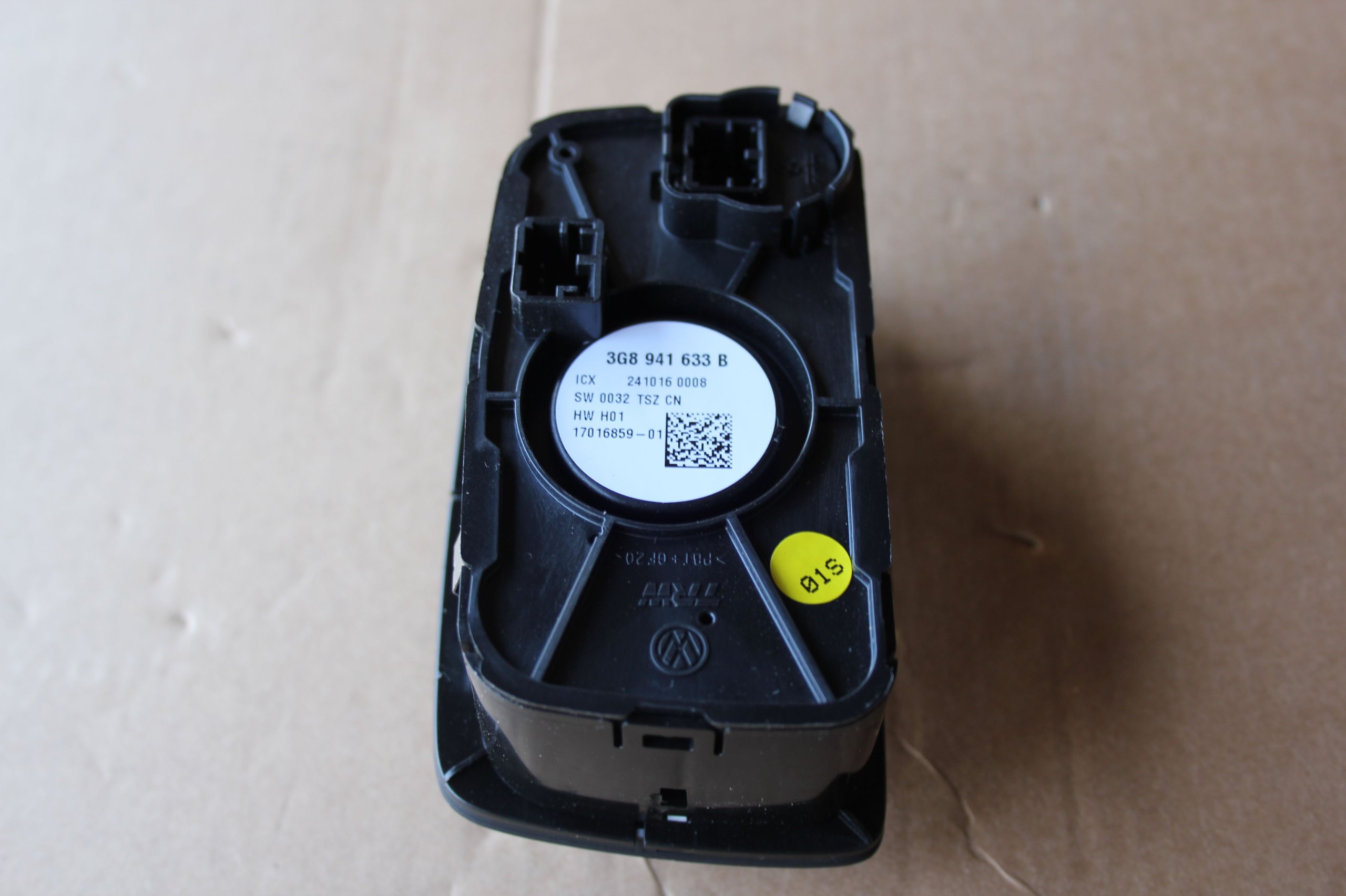 PRZEŁĄCZNIK ŚWIATEŁ VW ARTEON 3G8941633B NOWY Producent części Volkswagen OE