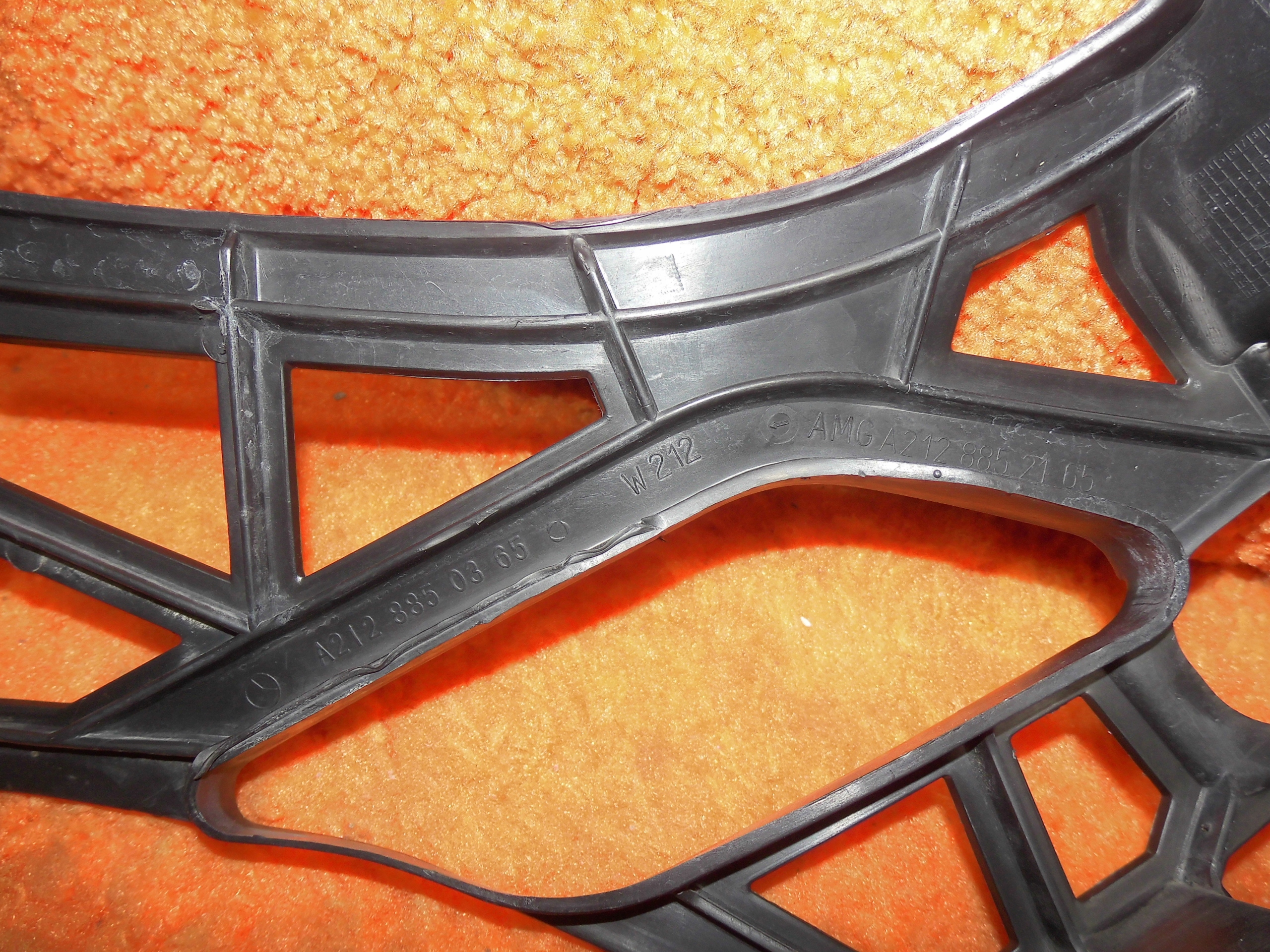 Mercedes W212 AMG support right left of a bumper holder front
