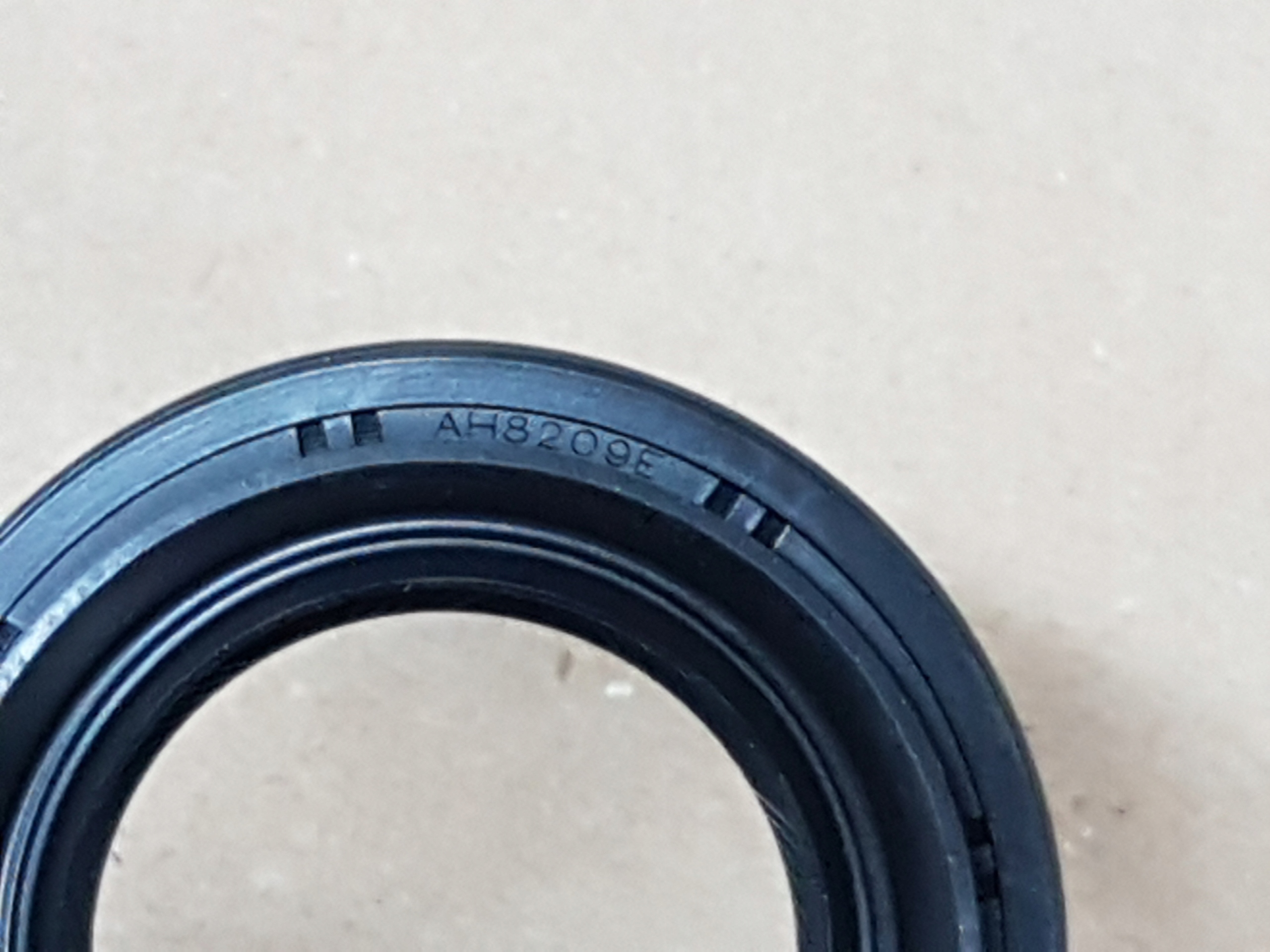 HIACE 98 06 SIMERING USZCZELNIACZ POLOSI MOSTU Engine Type Gasoline Diesel