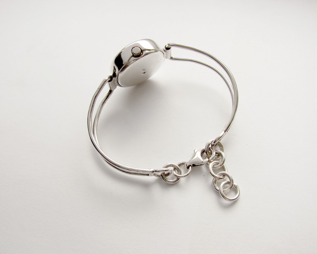 ZE SREBRA KOMUNIA REGULOWANA DŁUGOŚĆ ZEGAREK ETUI Długość całkowita 15 cm