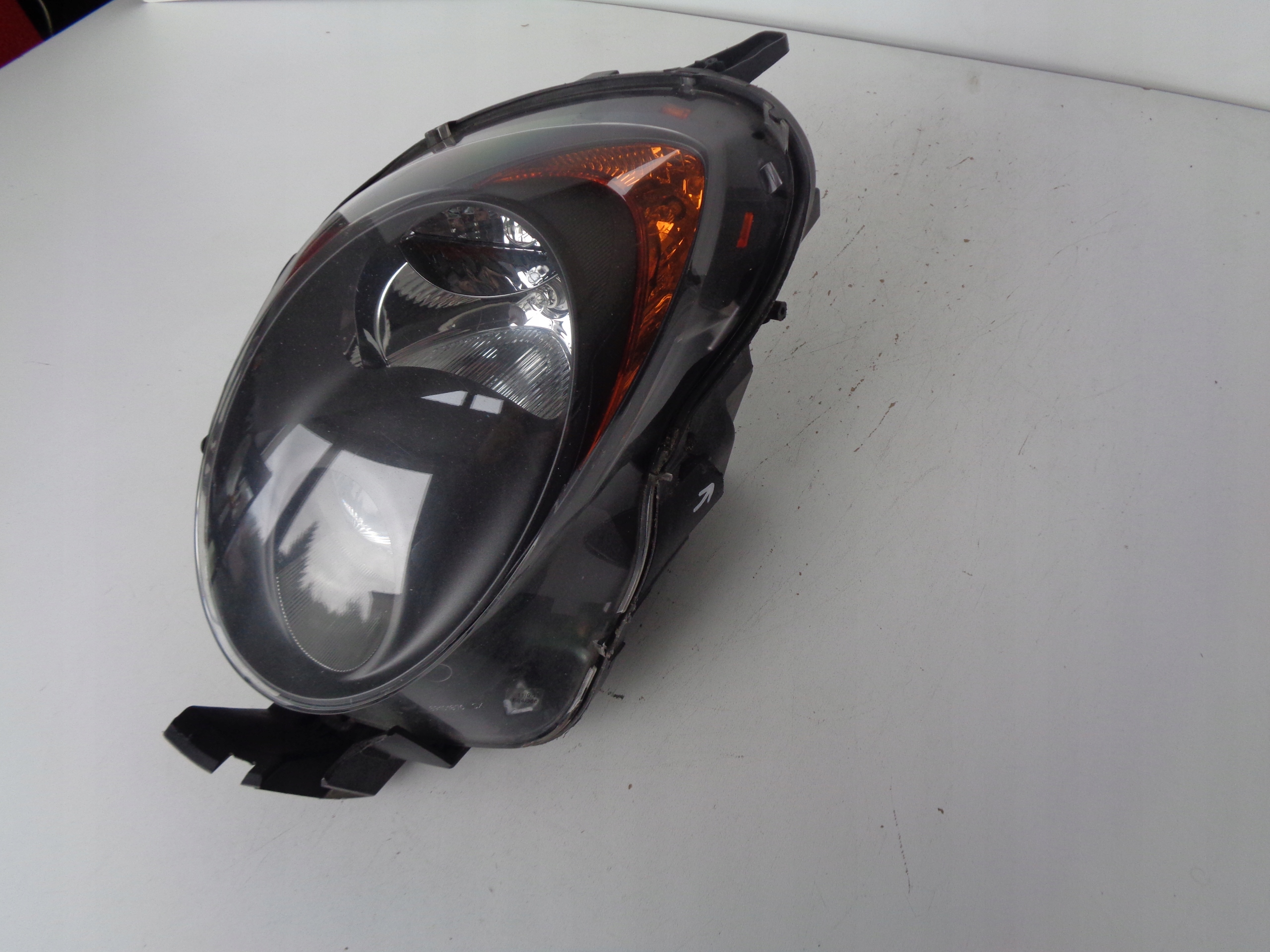 LAMPA LEWA REFLEKTOR ALFA ROMEO MITO 08- XENON Typ samochodu Samochody osobowe