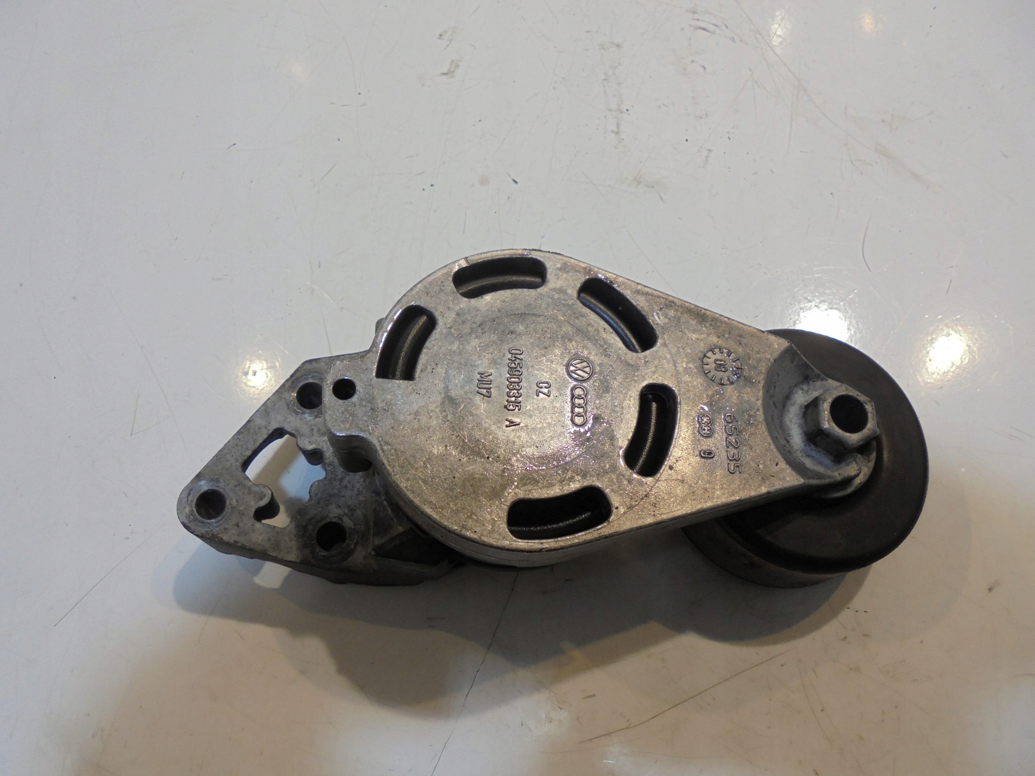 španovákem VW POLO IV 1.4 TDI 045903315A