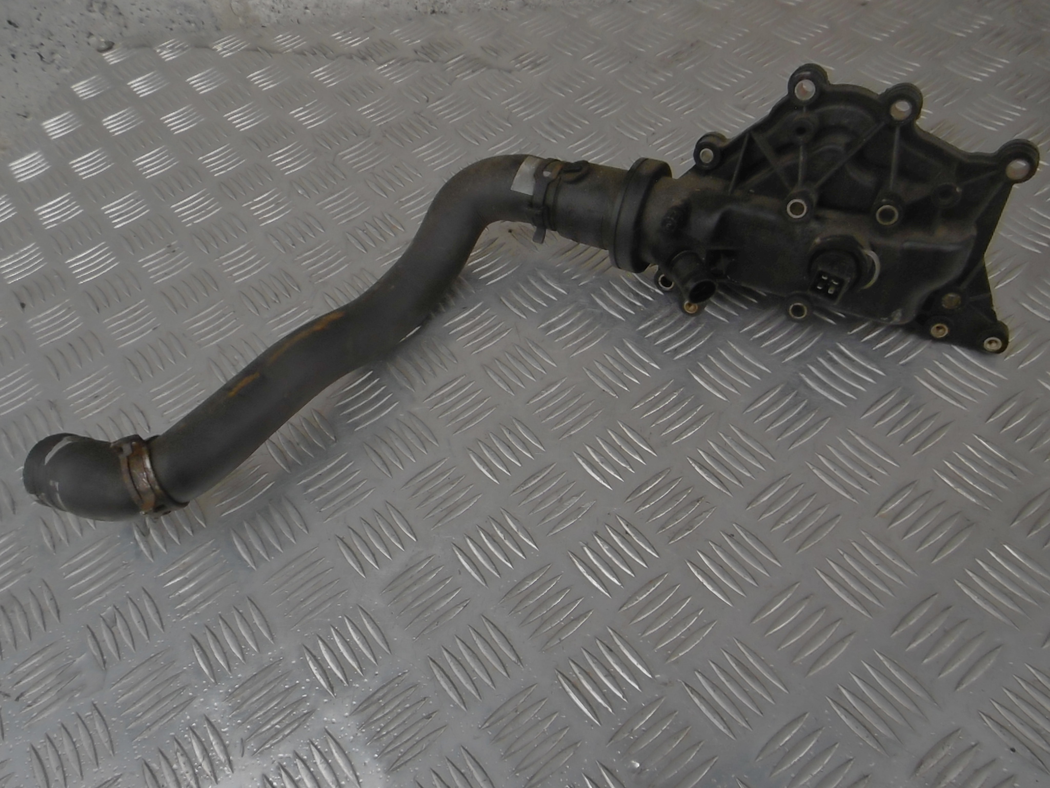 КОРПУС ТЕРМОСТАТА RENAULT MEGANE II 1.6 16V