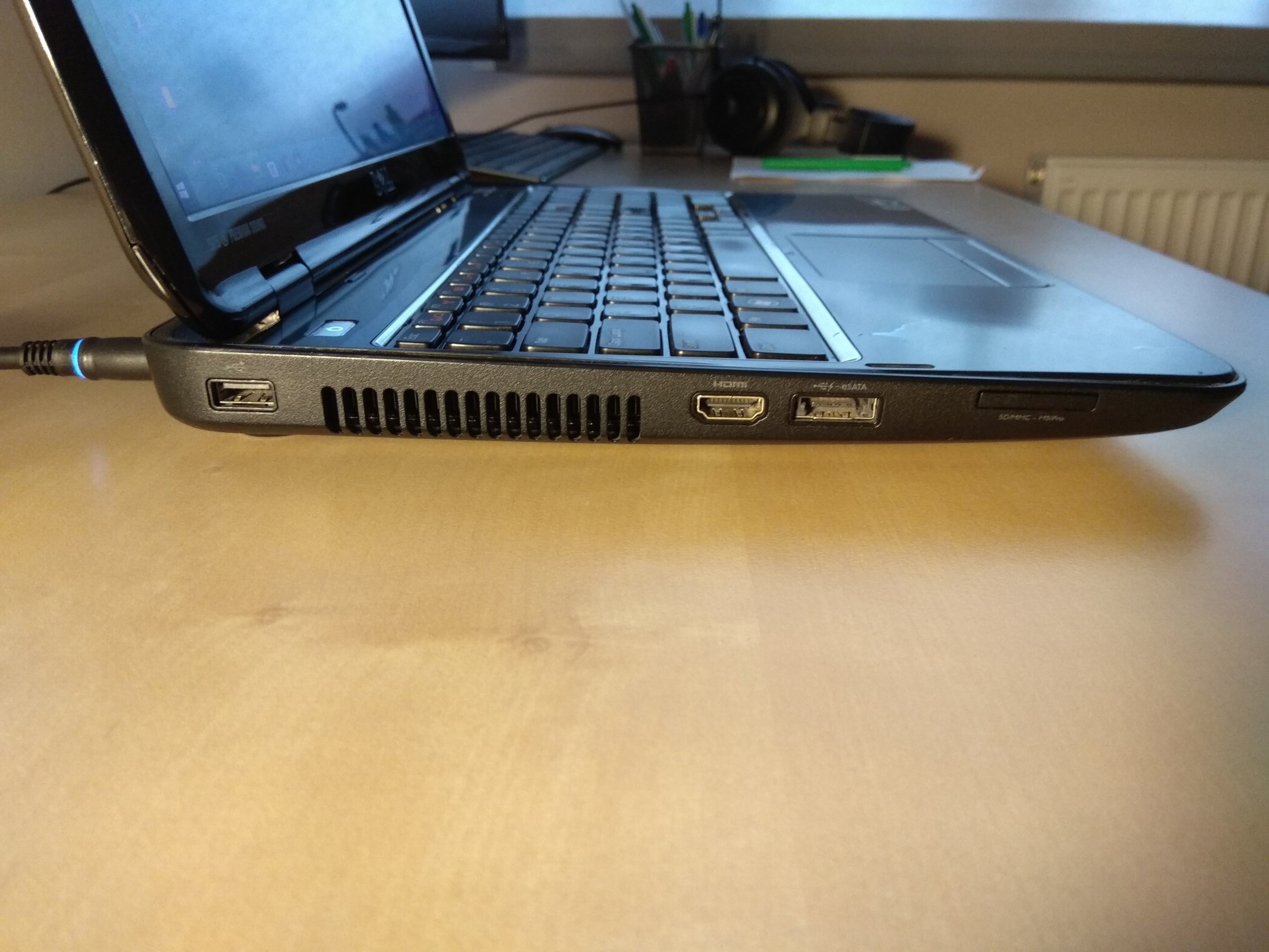 Dell n5110 i7 какую подставку