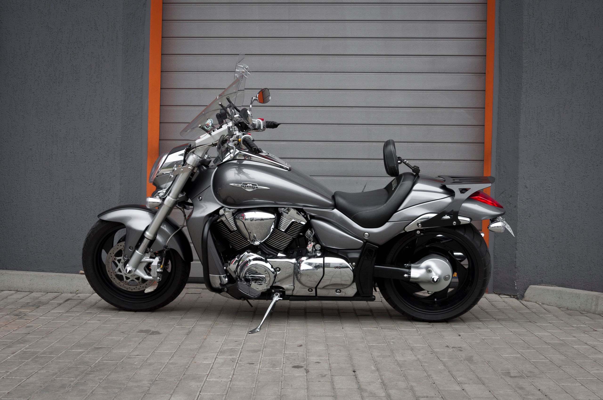 suzuki motor 1800 intruder