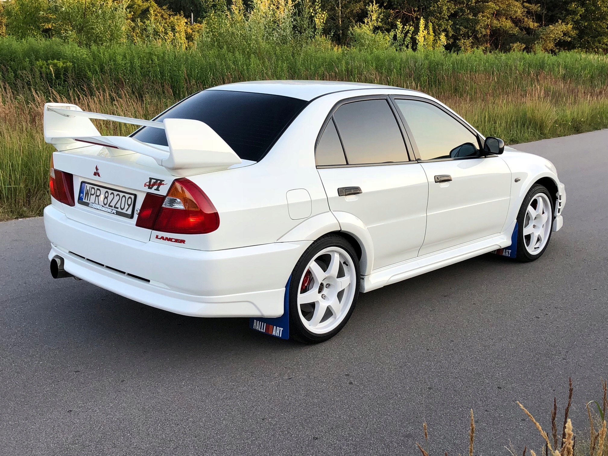 Mitsubishi lancer evolution vi