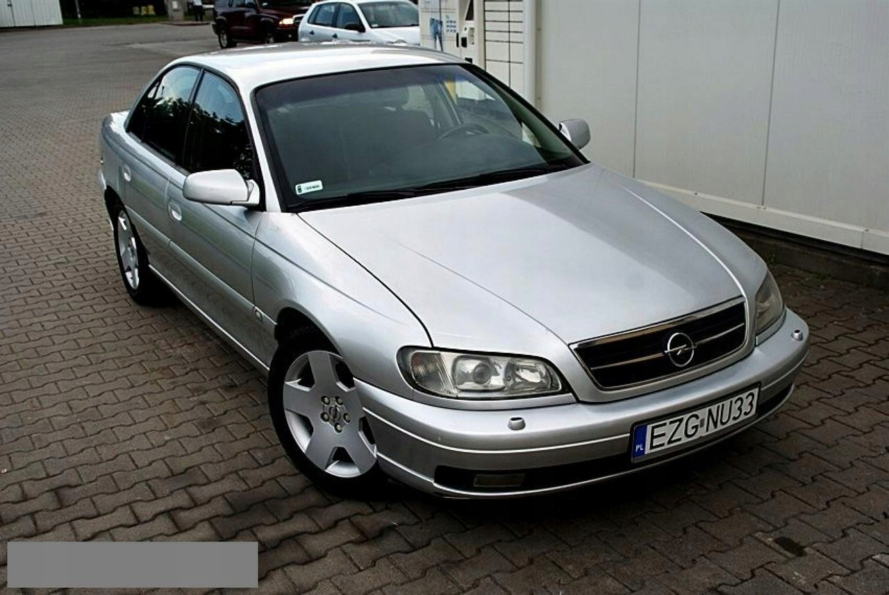 Opel omega bose