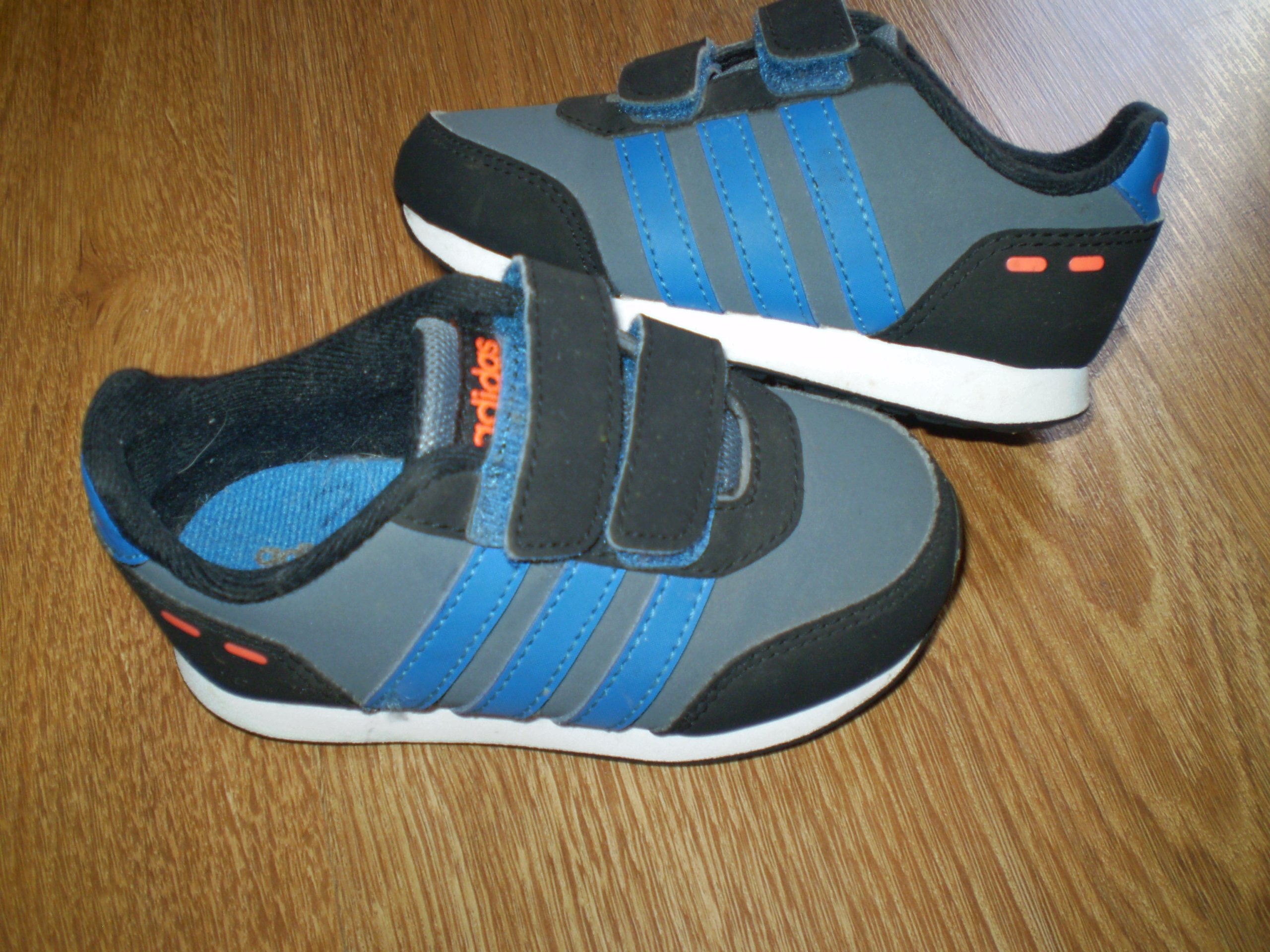 adidas neo 22