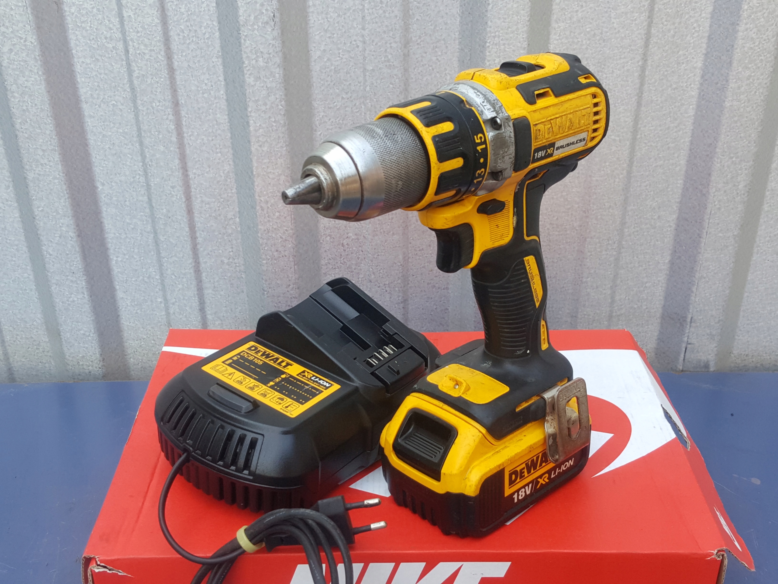 DEWALT Wkretarka DeWALT DCD790 4.0Ah !!! - 7620681143 - oficjalne ...