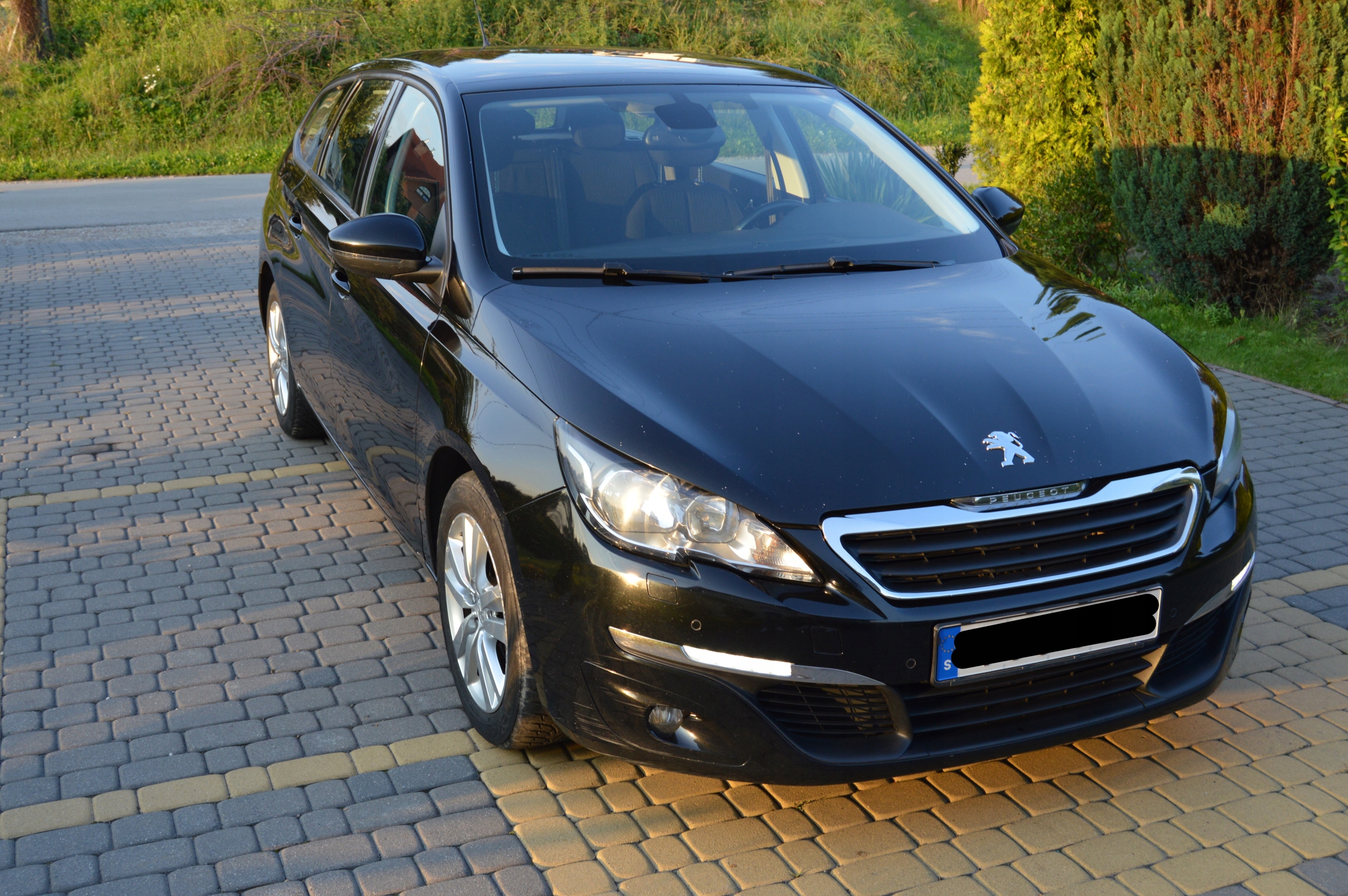Peugeot 308 sw 1,6 eHDi 115 km T8 2014. 7574498493