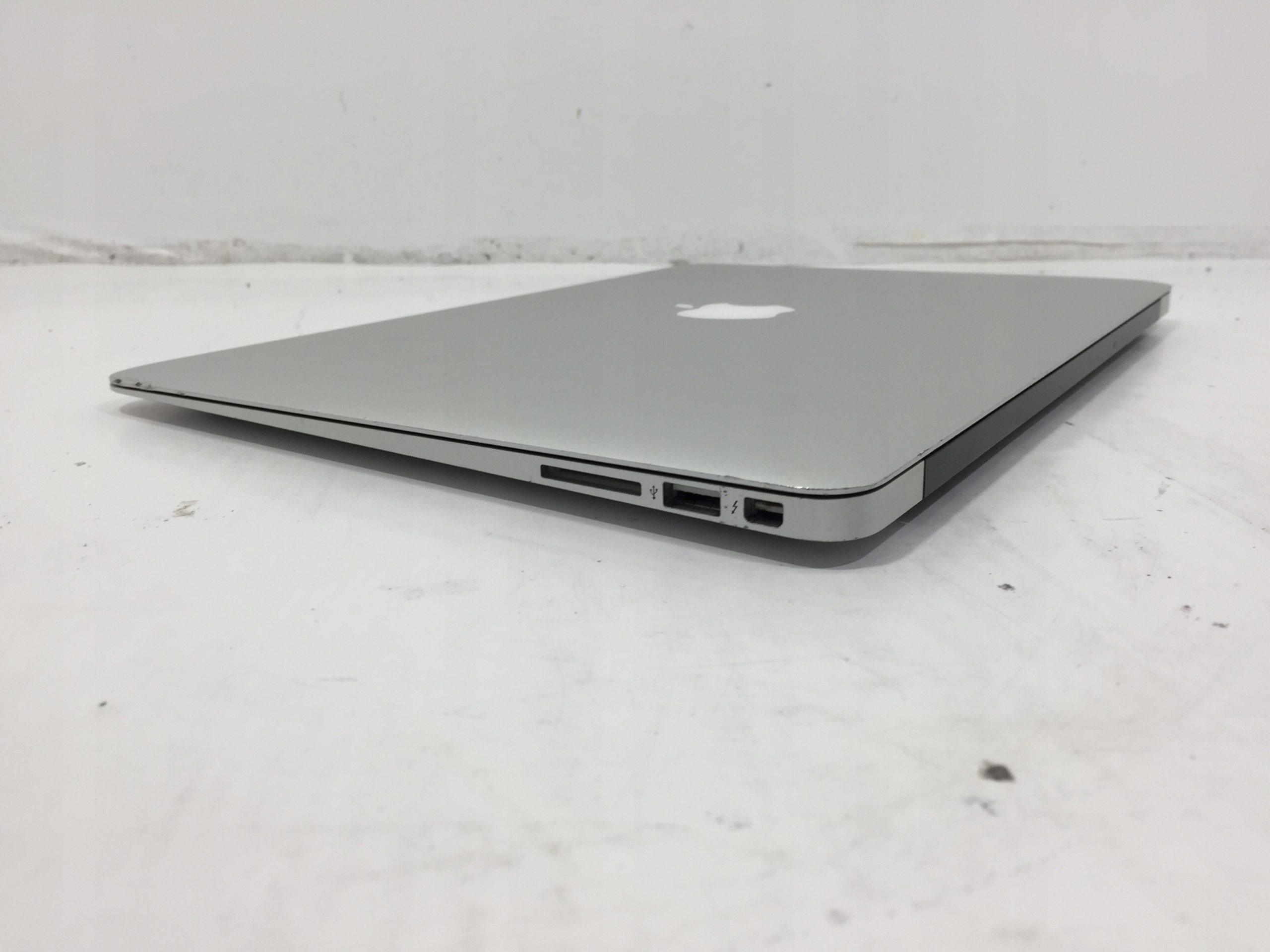 MACBOOK AIR 7.2 i5 2x1.6GHz 4GB 13' 128GB SSD VG18 - 7669667071 ...