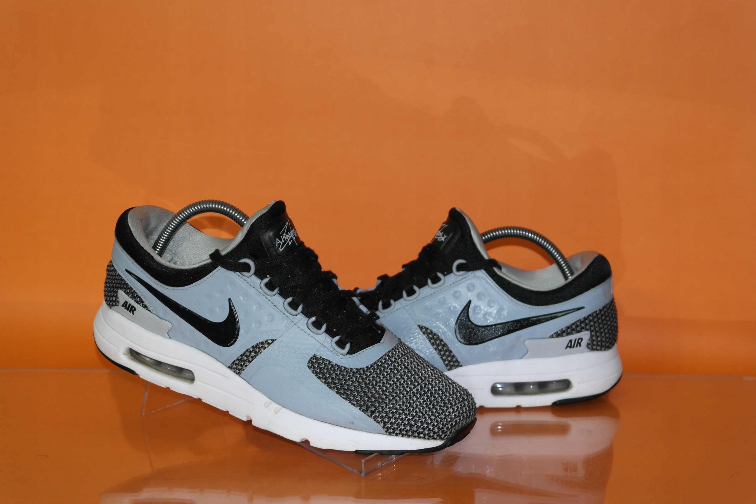 NIKE AIR MAX Zero Ess. buty sportowe r.42,5 NIKE AIR MAX Zero Ess. buty sportowe r.42,5