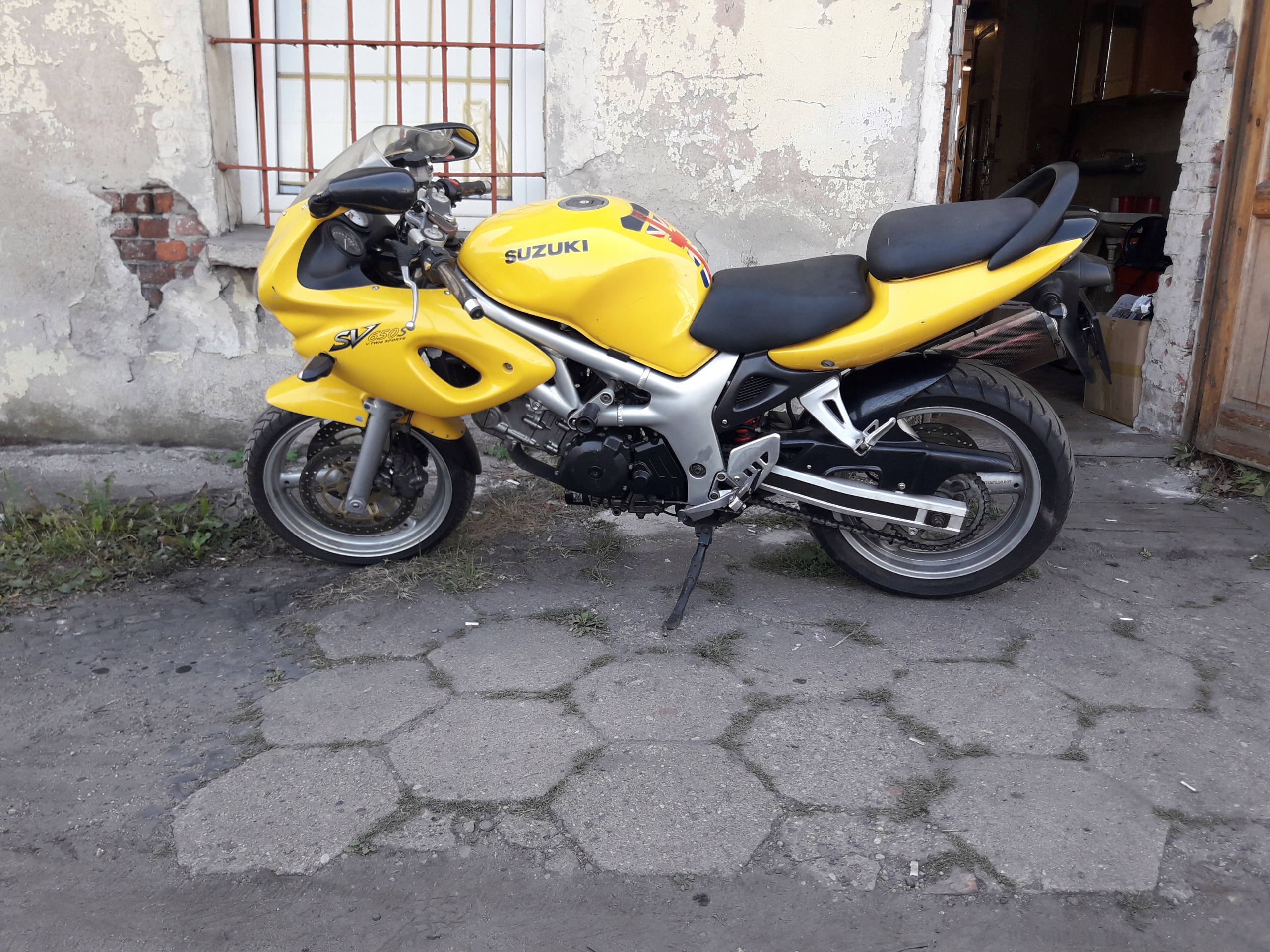 Motocykl Suzuki SV 650 S 7551843634 oficjalne archiwum