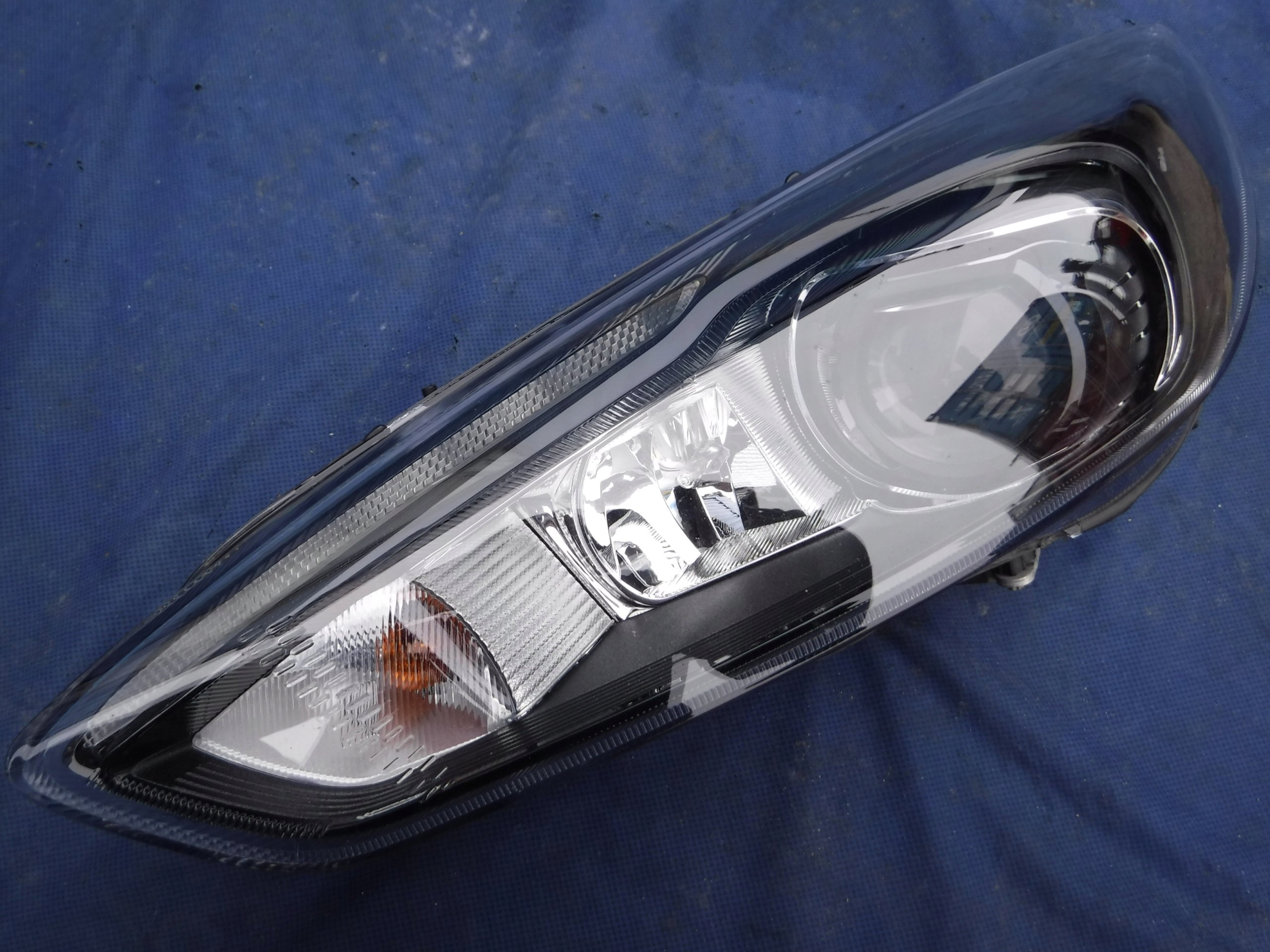 Lampy XENONY FORD FOCUS Mk3 LIFT 2014 ST RS 7230342920