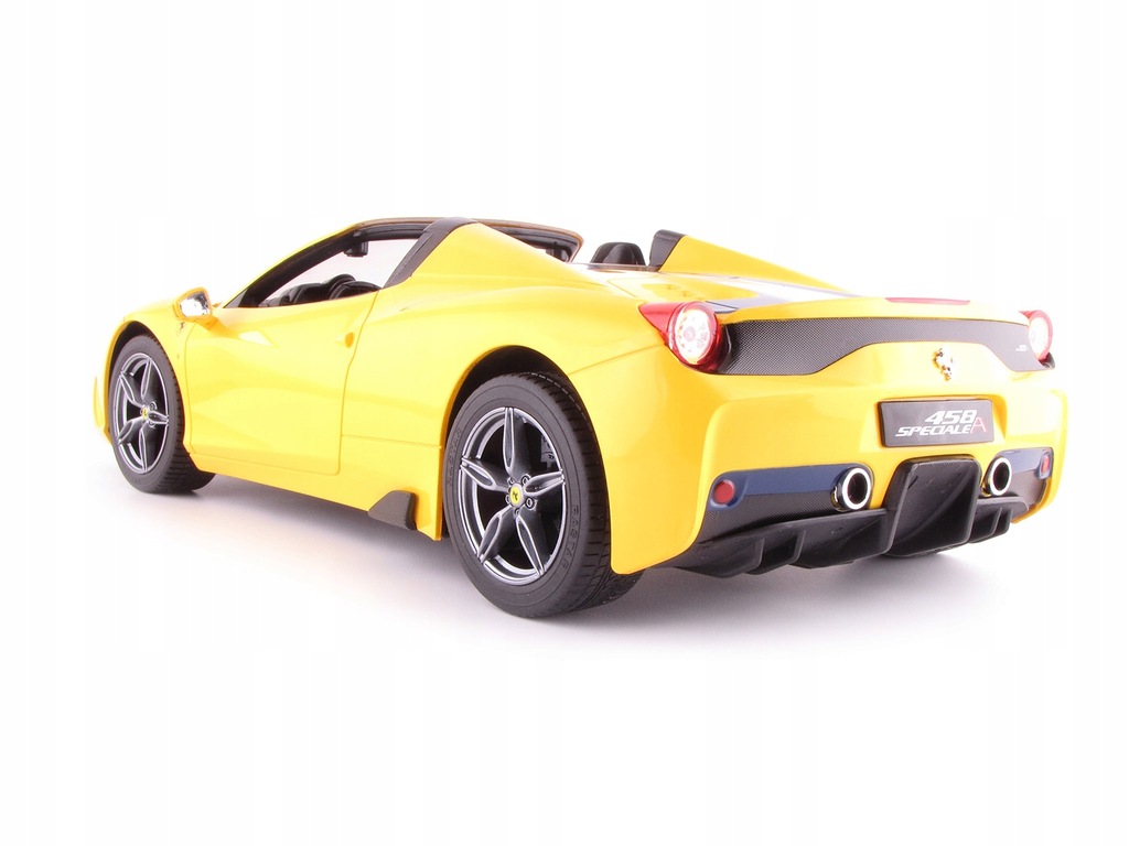 Ferrari 458 speciale сзади