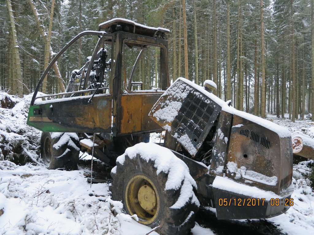 Harwester John Deere 770D uszkodzony, rok 2006