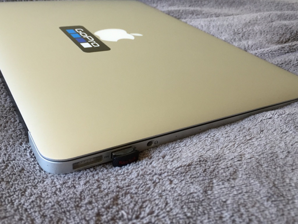 美品 アップル MacBook Air 6,2 A1466 Big Sue 日本正規流通品 icqn.de