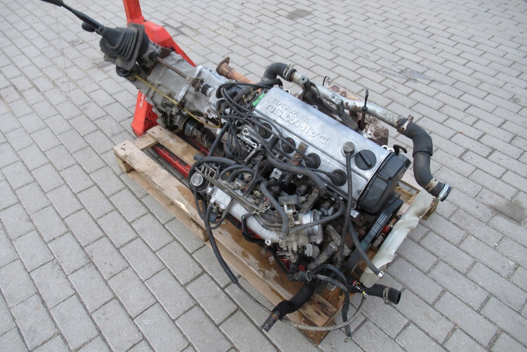 Silnik DAIHATSU FEROZA 1.6 BENZYNA