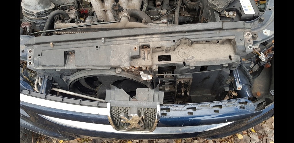 Peugeot 607 atrapa grill CAŁY SAMOCHÓD na części