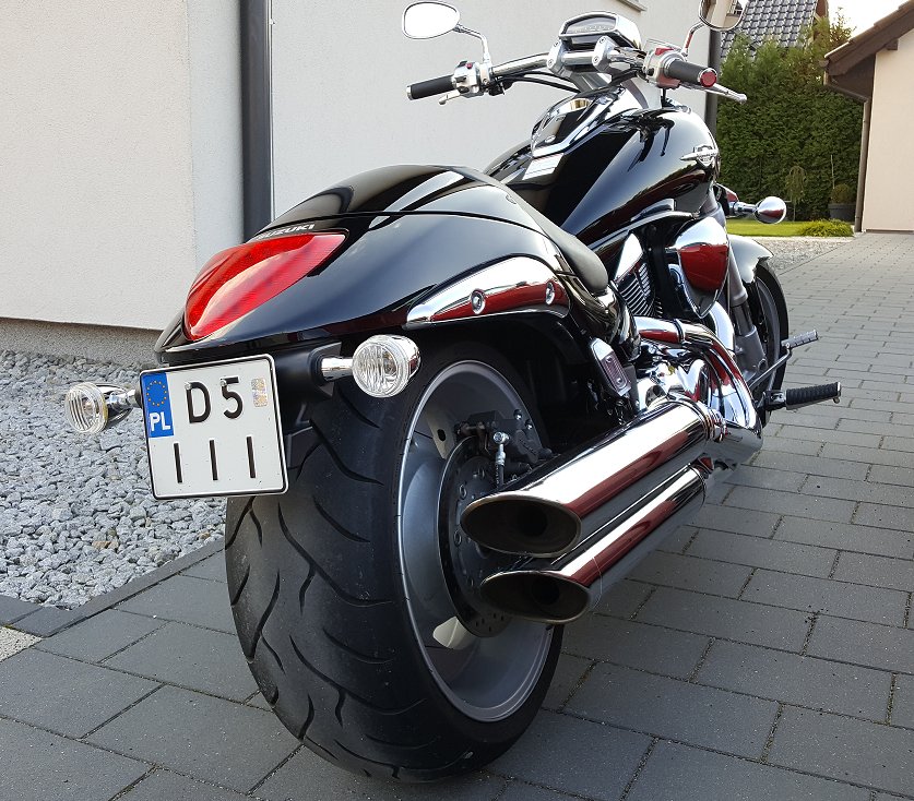 SUZUKI INTRUDER 1800 (BOULEVARD)