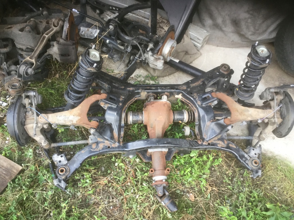 subaru impreza zawieszenie tylne z dyfrem 08