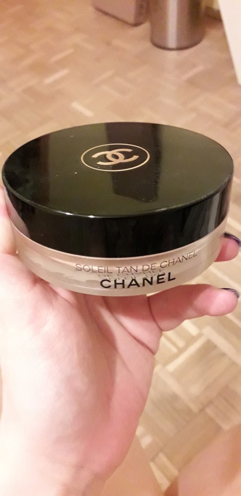 Baza brązująca w musie Chanel Soleil Tan De Chanel