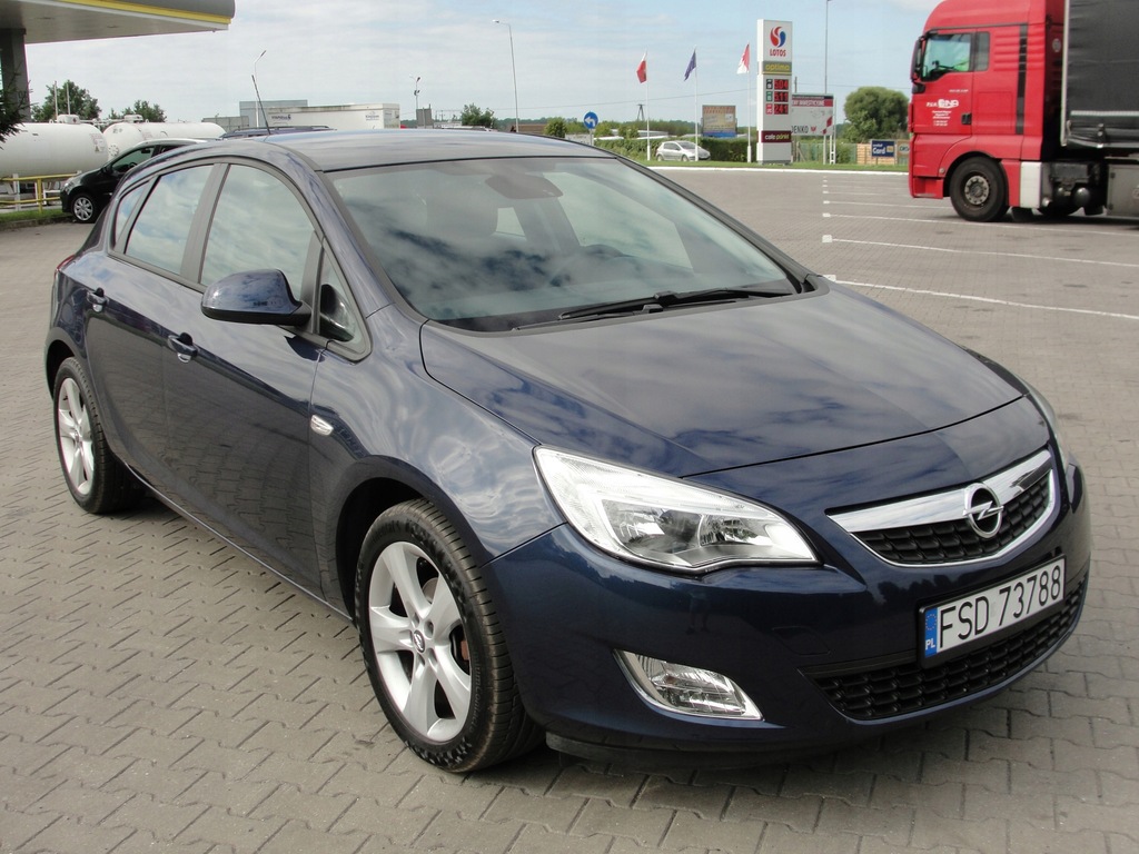 Opel astra j 2010