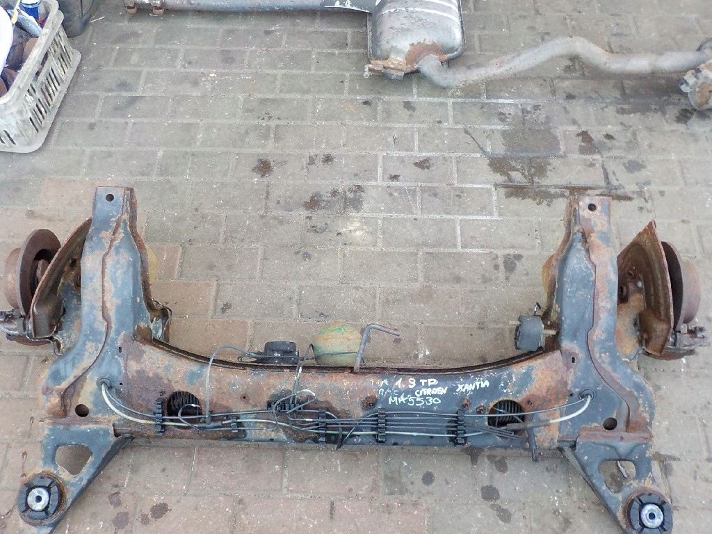 BELKA ZAWIESZENIA TYŁ CITROEN XANTIA 1.9 TD