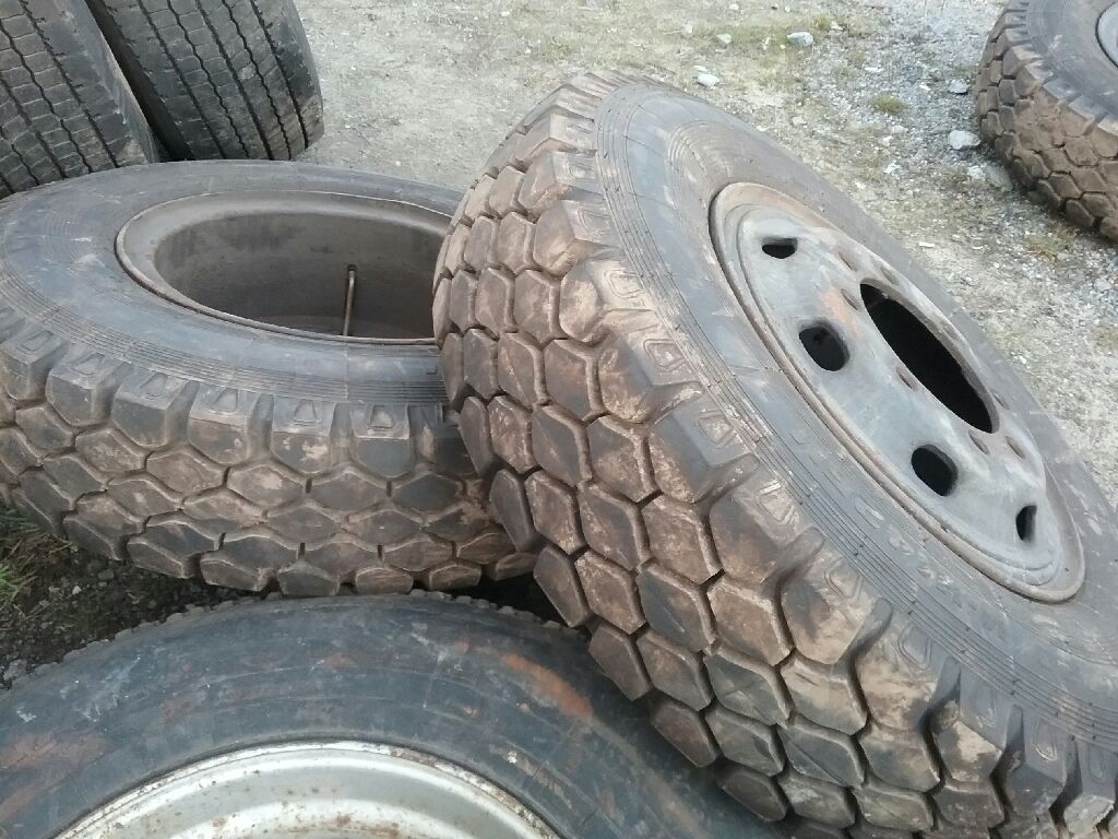 Koło / Opona + felga KAMAZ 9 R20Stan b.dobry