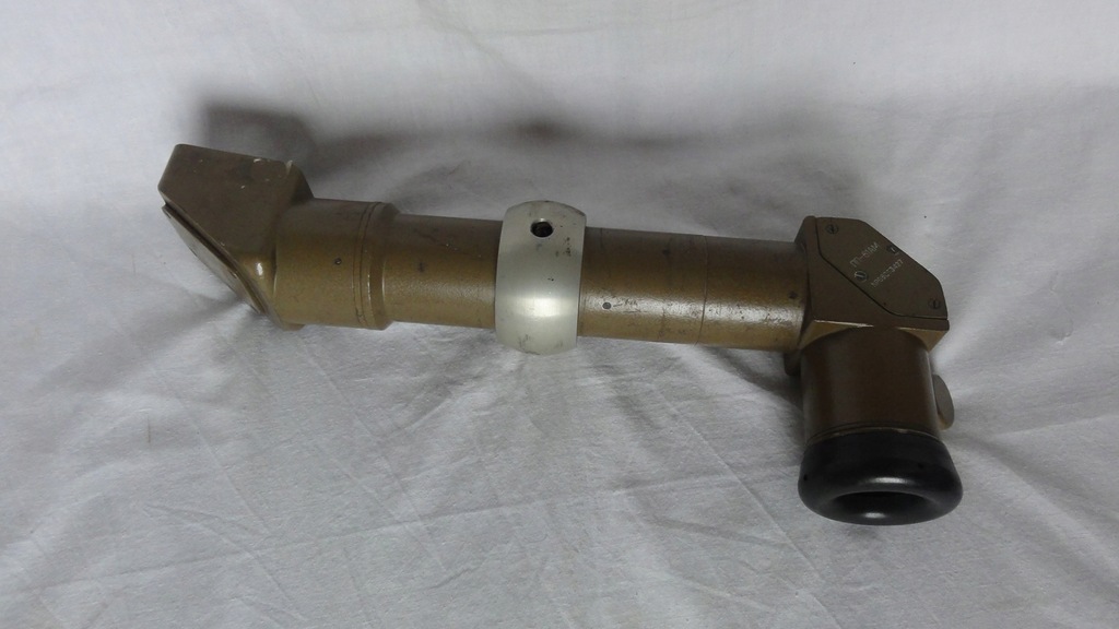Peryskop PP-61AM do pojazdu opancerzonego SKOT