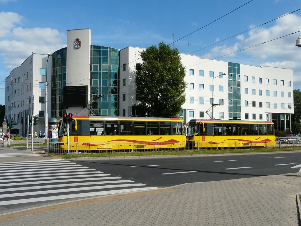 WARSZAWA BEMOWO RATUSZ TRAMWAJ ZDJĘCIE