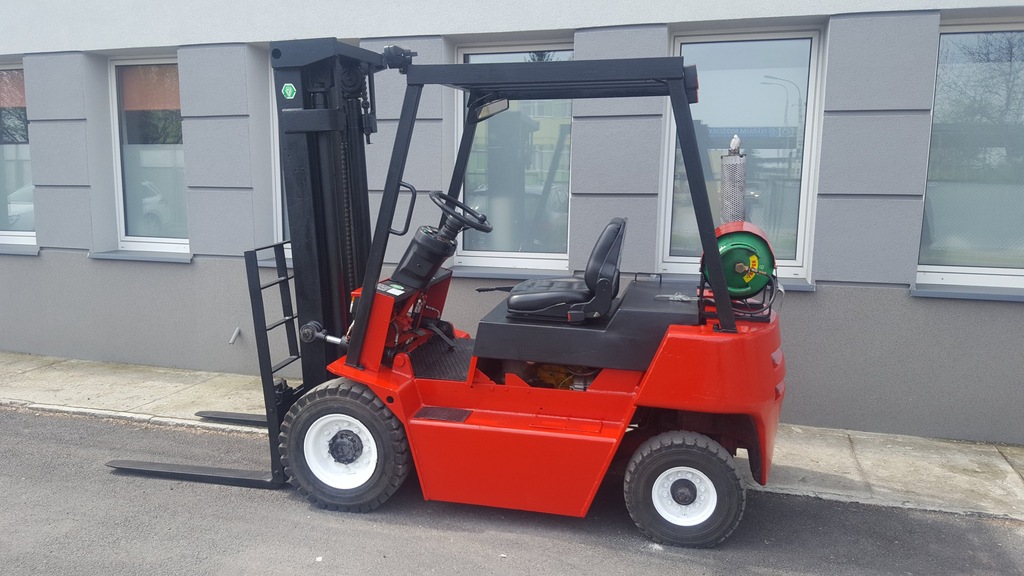 Wózek widłowy LPG 2T 100% sprawny