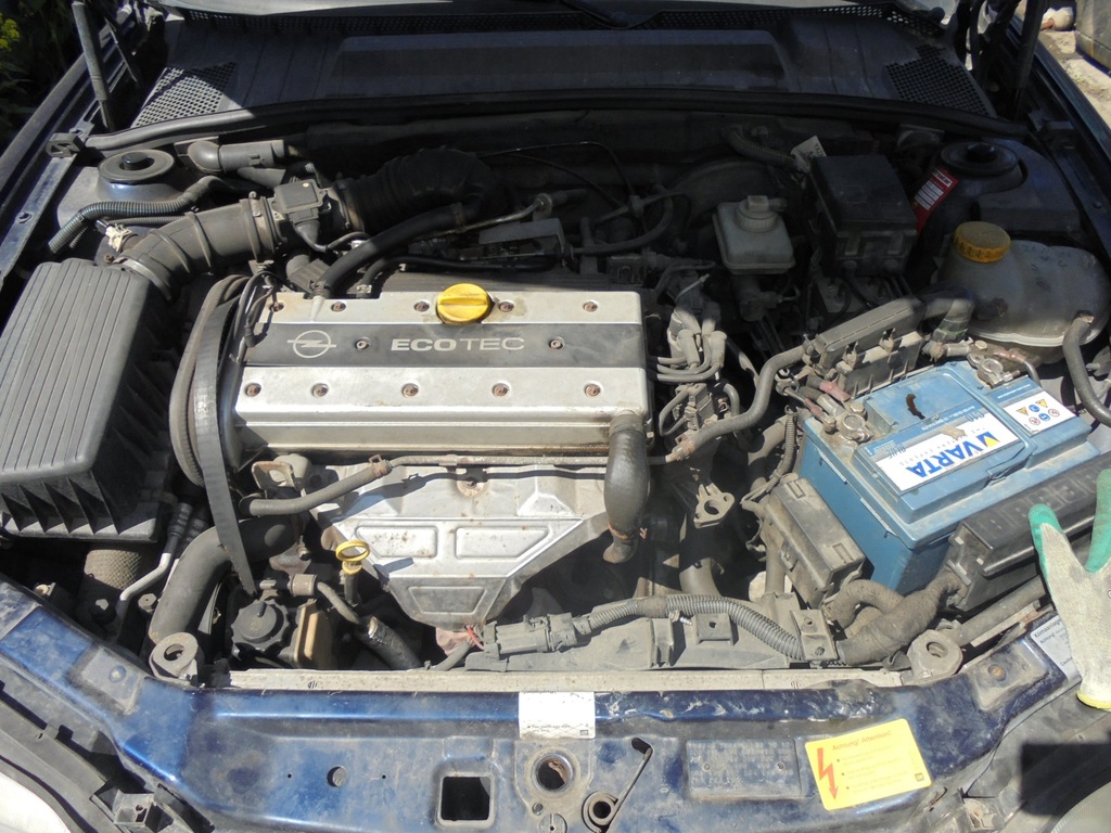 ROZRUSZNIK OPEL VECTRA B LIFT 2.0 16V KOMBI