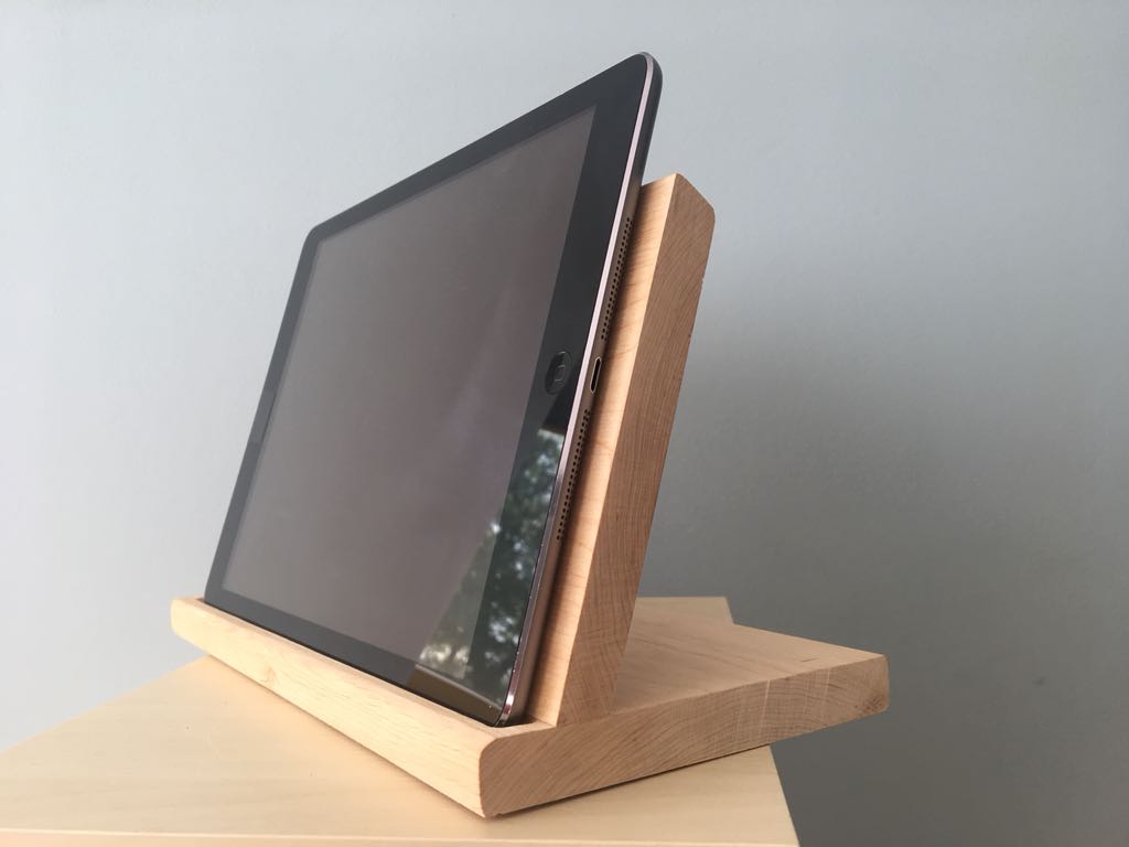 Podstawka do iPad/tablet z drewna bukowego