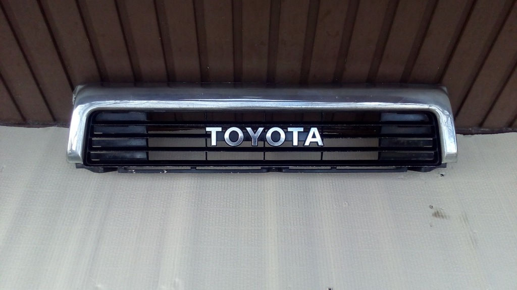 TOYOTA 4RUNNER 4 RUNNER GRILL ATRAPA 89-92 SUPER