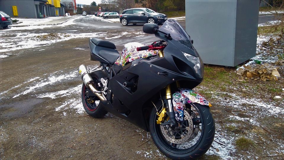 Suzuki GSX-R 750 K4