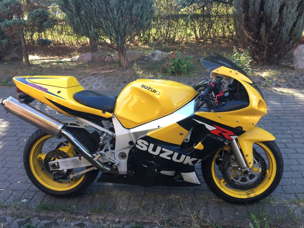 Suzuki gsxr 600 k1