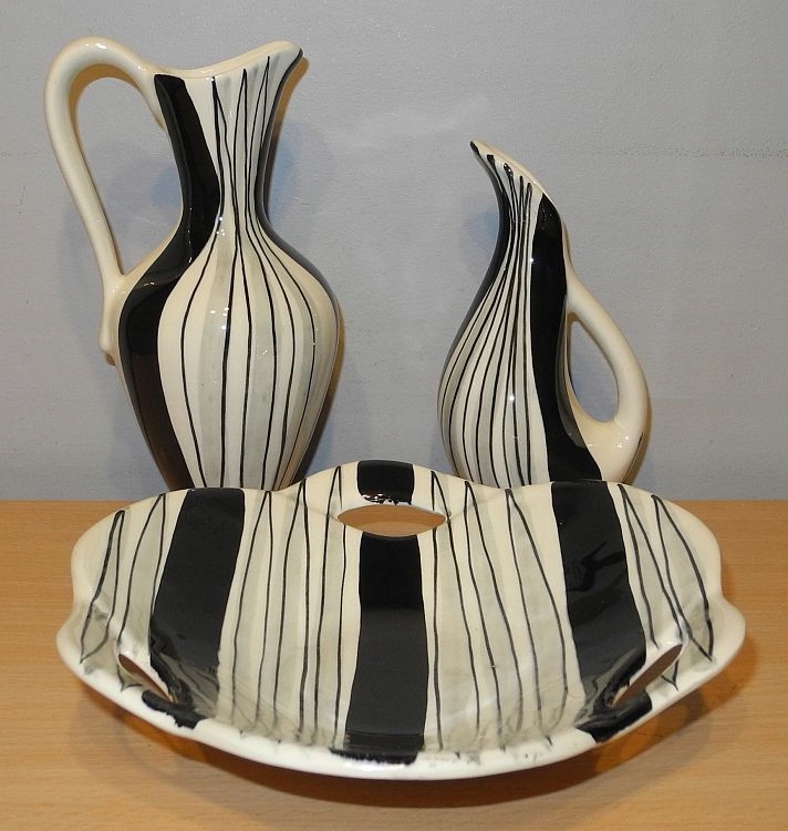 PIKASIAKI - ZESTAW CERAMICZNY Z LAT 60-TYCH