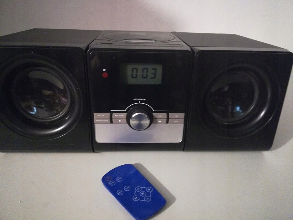 Mini wieża CD/USB/AUX