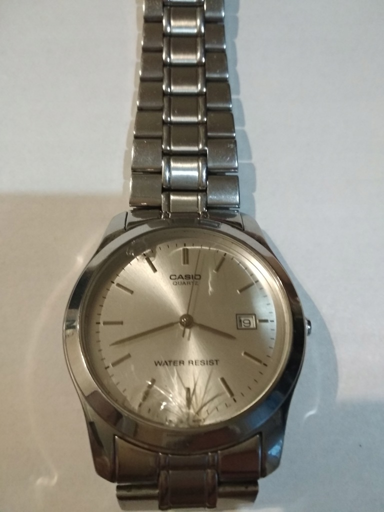 casio water resist gold