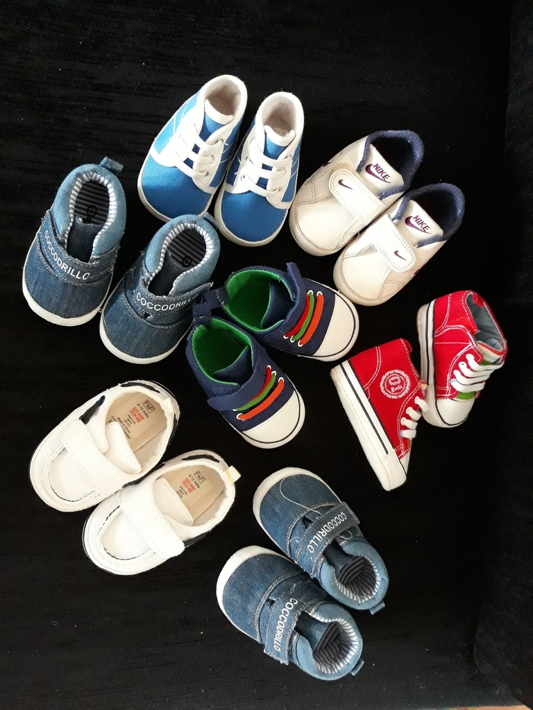 Zestaw komplet butów dla niemowlaka