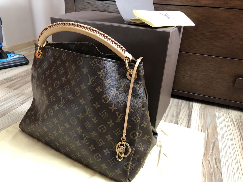 Torebka Louis Vuitton ARTSY MM M40249 Oryginał - 7063407896 - oficjalne  archiwum Allegro