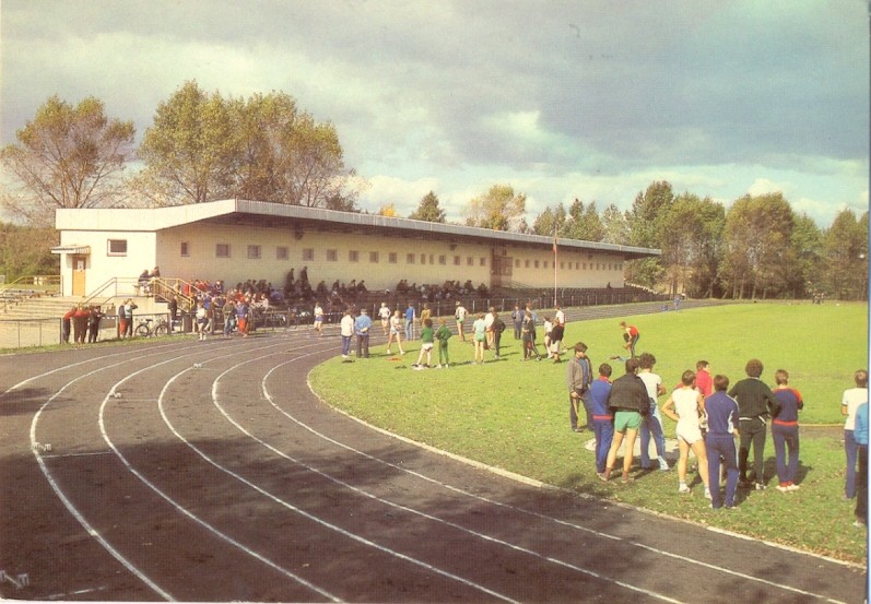 TUCHOLA - STADION SPORTOWY - 1985R
