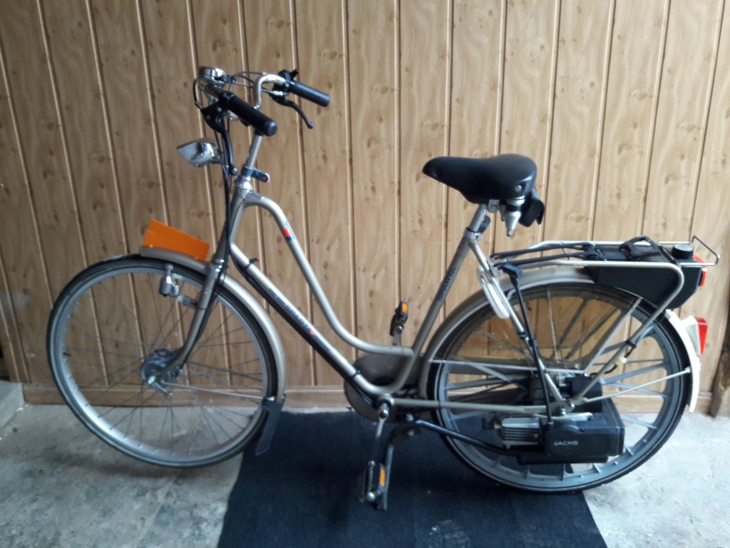 Spartamet rower z silnikiem SACHS 301A