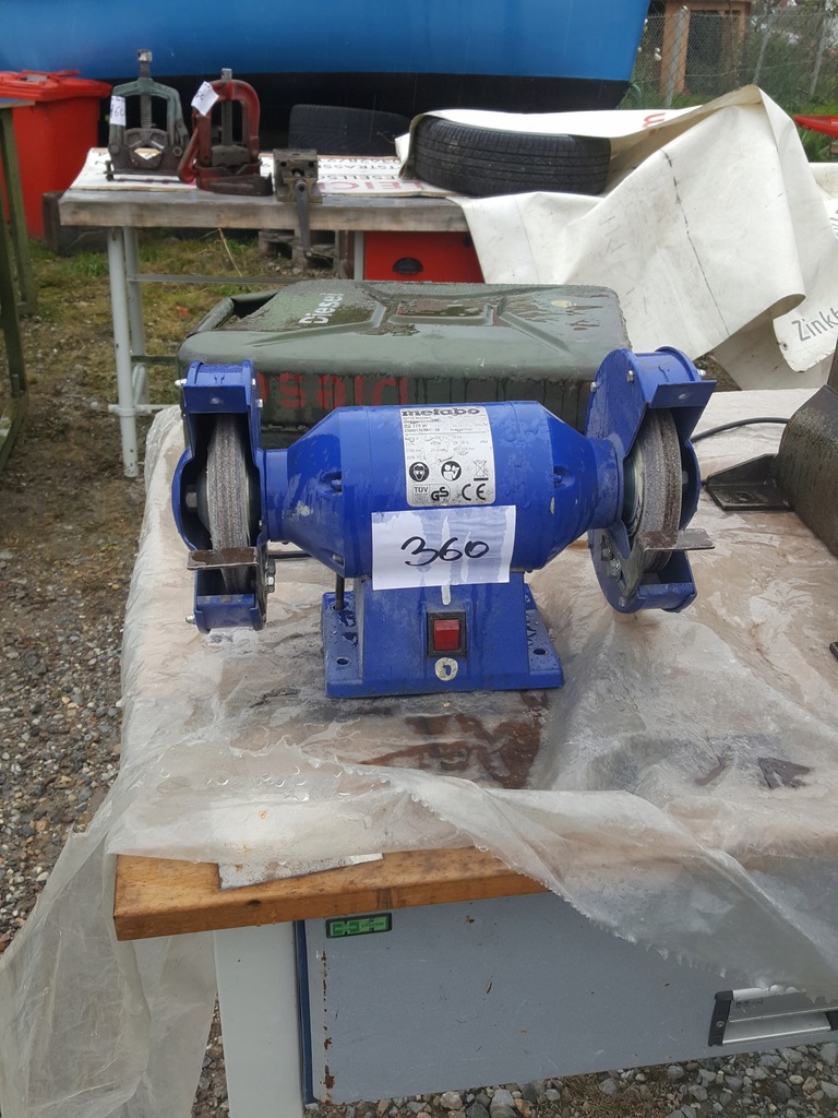 szlifierka warsztatowa Metabo 150 mm stołowa