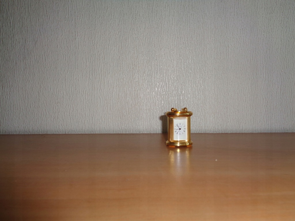 kolekcjonerski zegarek miniaturka ==na baterię==