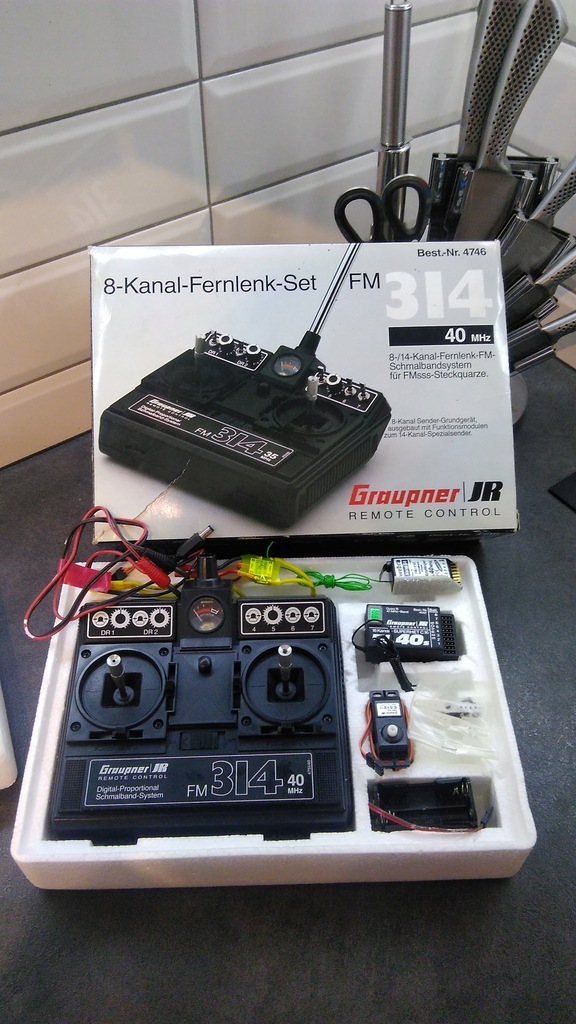 APARATURA Graupner JR FM 314 40 MHz