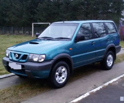 Nissan Terrano II 2003r 2.7 Anglik