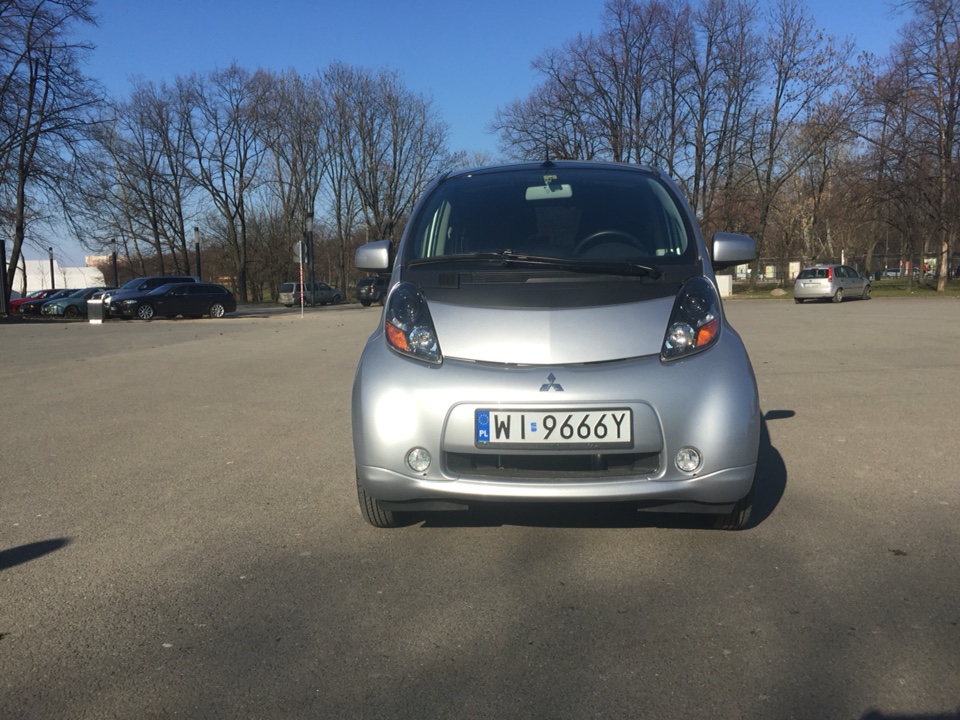 Mitsubishi i-miev elektryczny